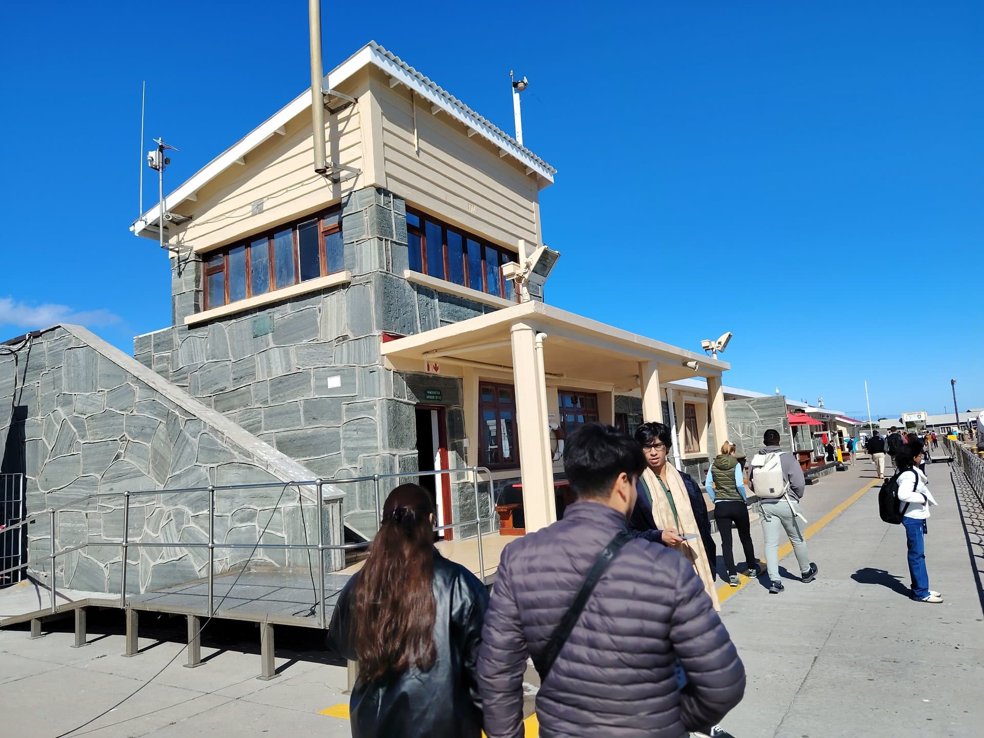 Table Mountain Fast Track + Helicopter Flight Robben Island, Camps Bay & Sunset Cruise — 14