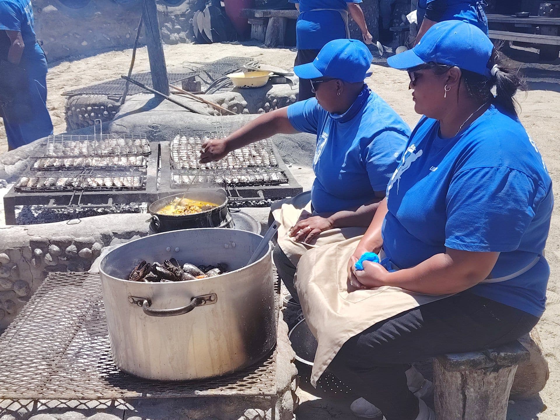 Table Mountain Fast Track + Die Strandloper Dining Experience — 4